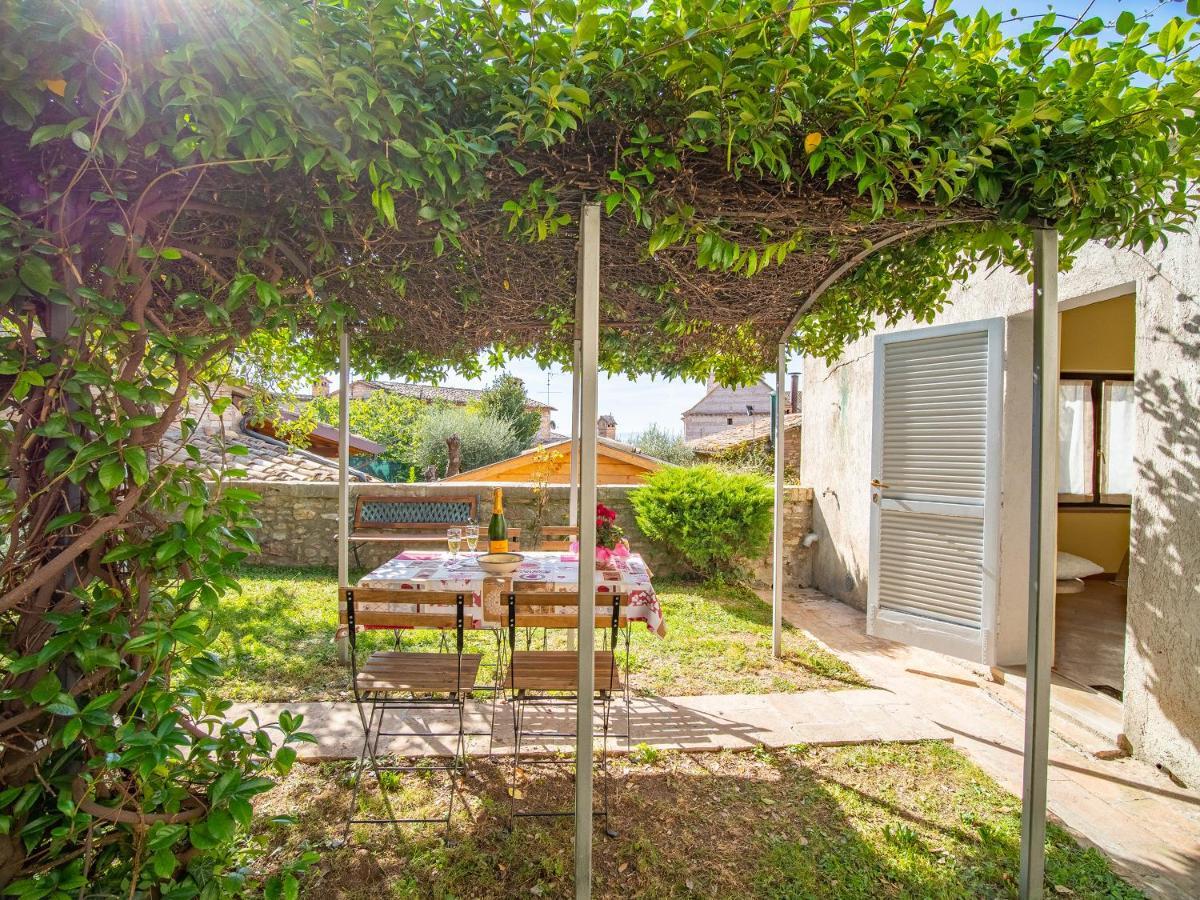 ホテル Terrazza Santa Chiara アッシジ エクステリア 写真